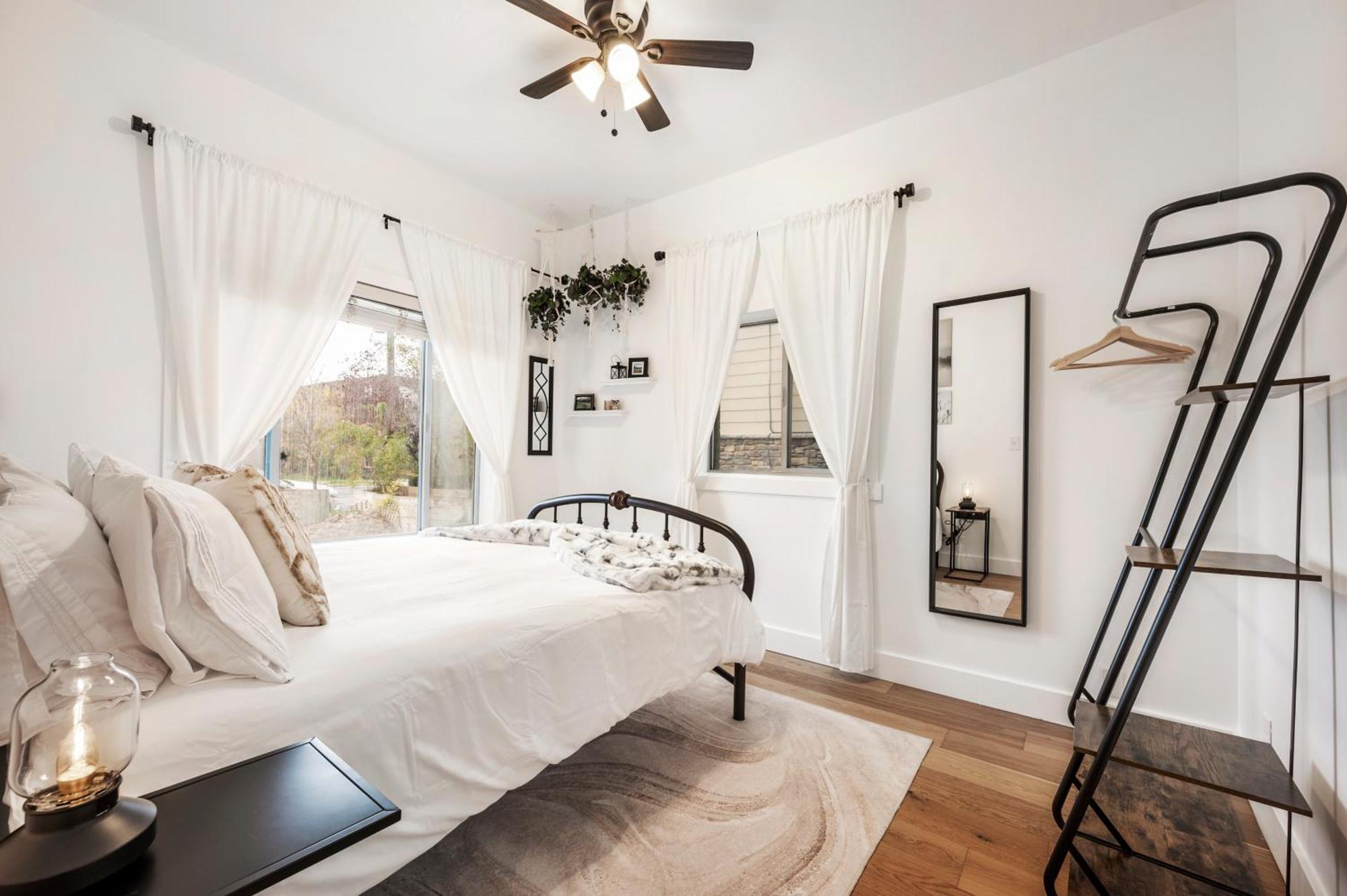 The Canopy: A Peaceful Home Nestled In Sugarhouse سالت ليك سيتي المظهر الخارجي الصورة