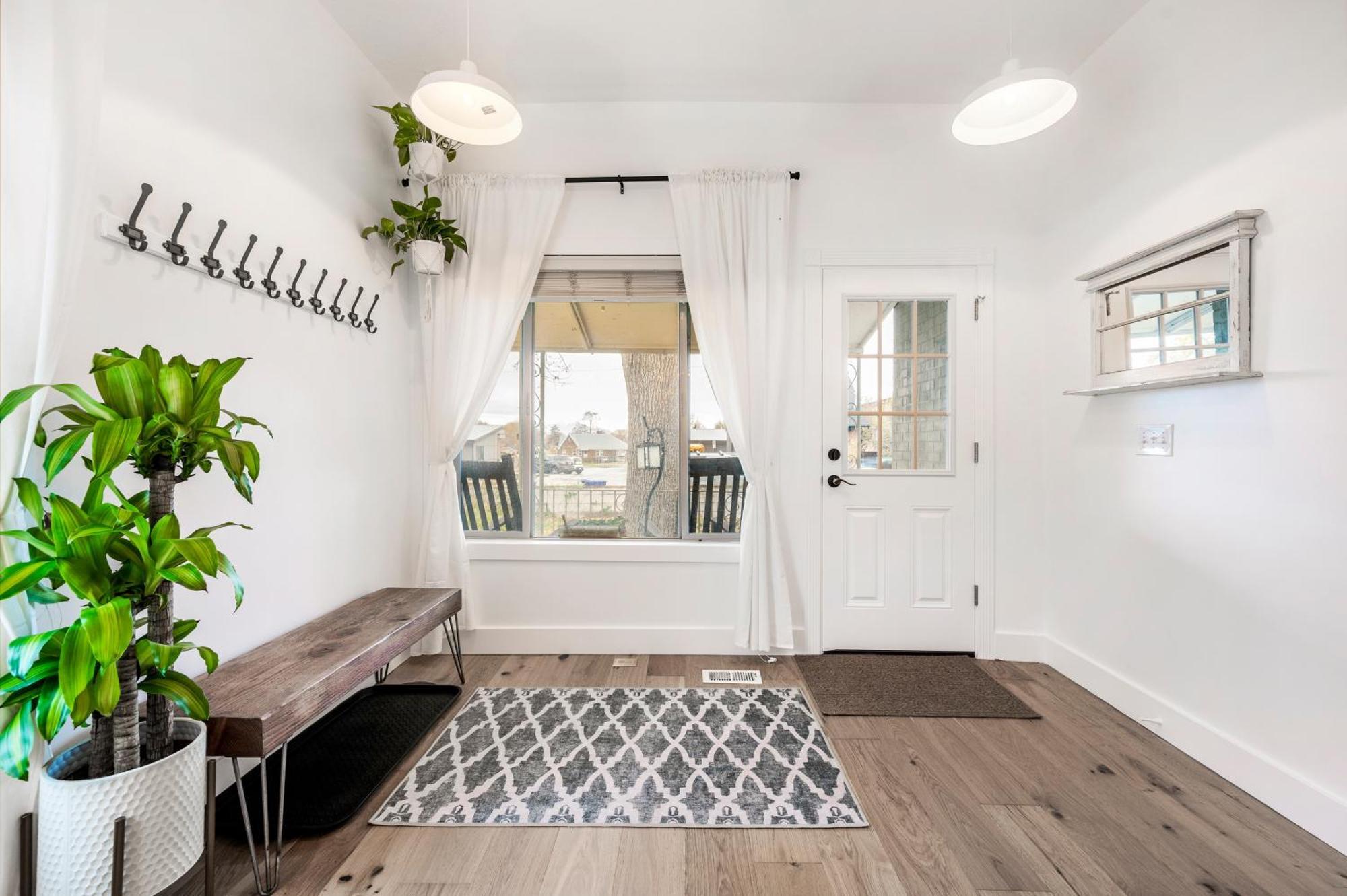 The Canopy: A Peaceful Home Nestled In Sugarhouse سالت ليك سيتي المظهر الخارجي الصورة